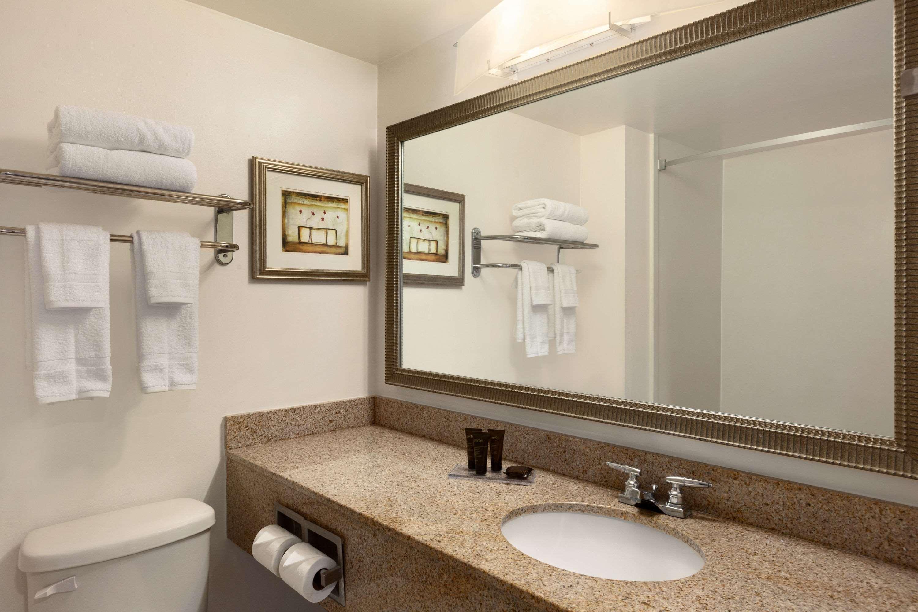 Wingate By Wyndham Montgomery Luaran gambar