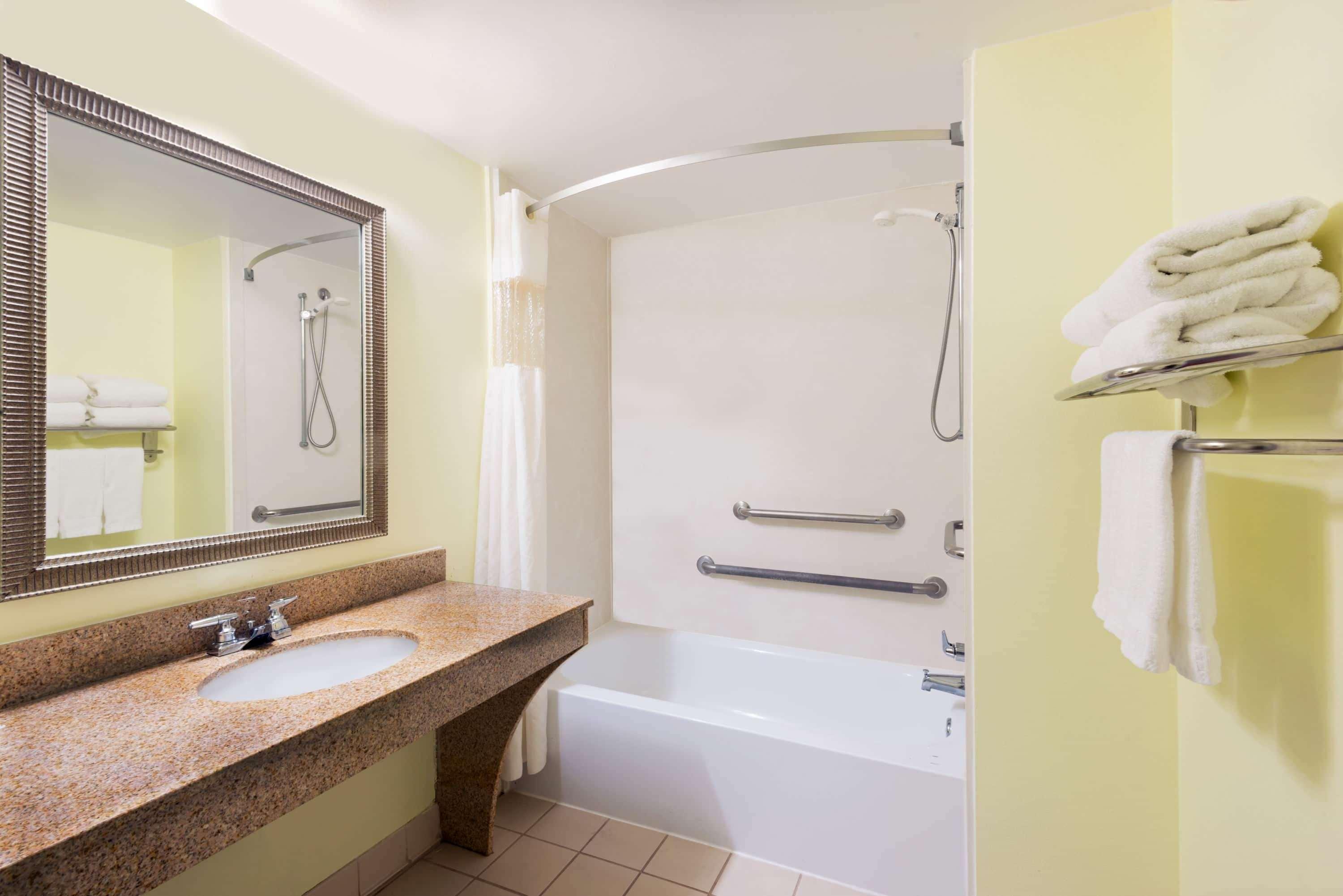 Wingate By Wyndham Montgomery Luaran gambar