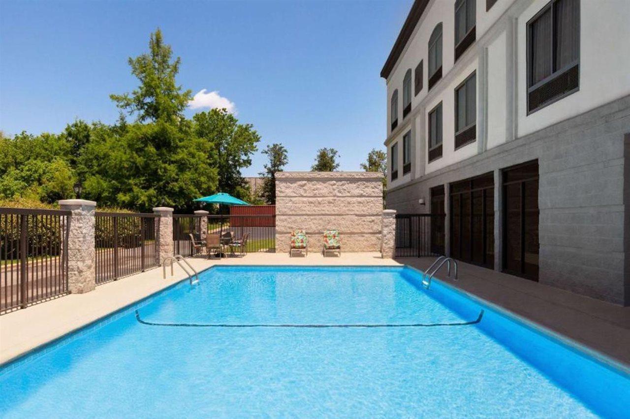 Wingate By Wyndham Montgomery Luaran gambar